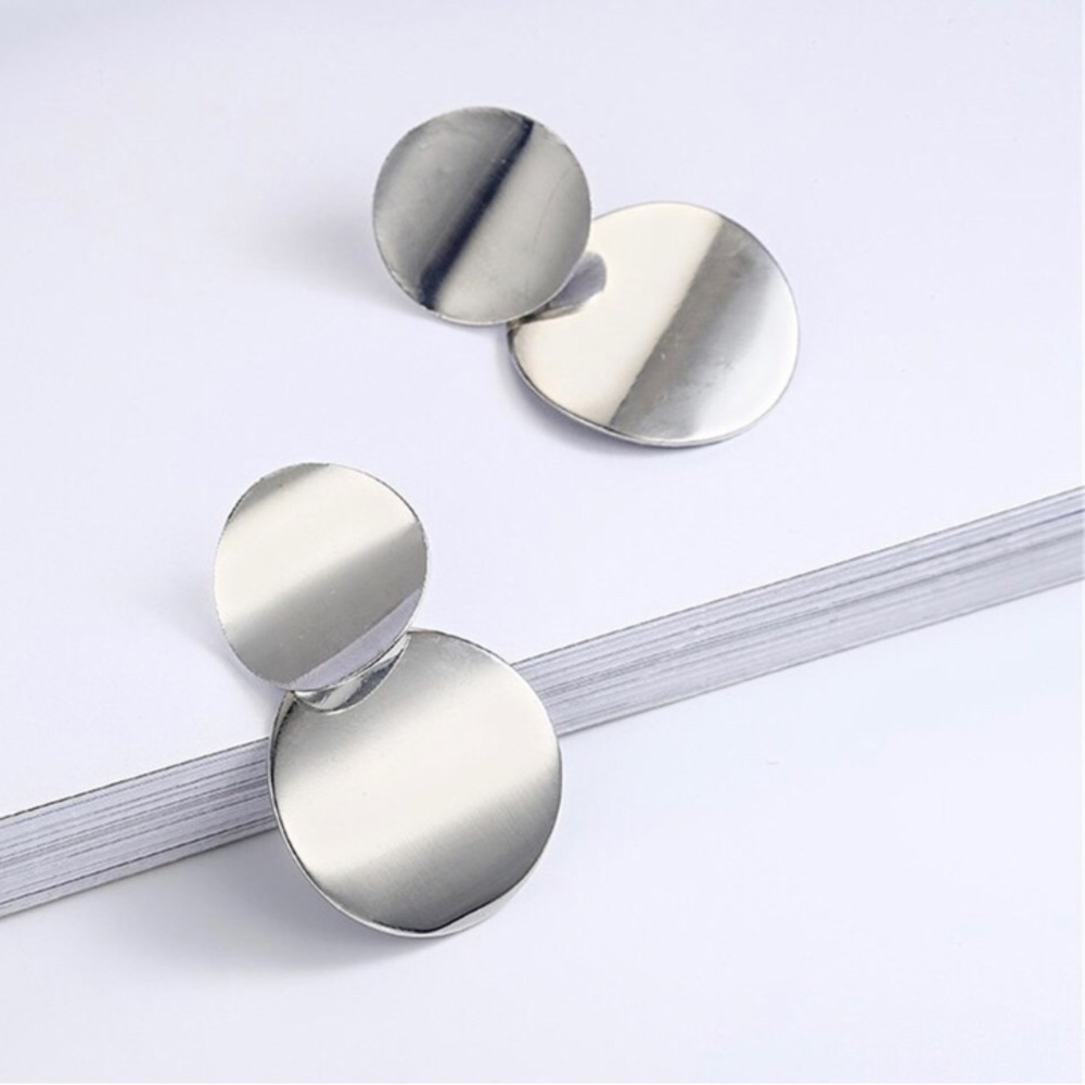 Minimalist Silver Disc Earrings